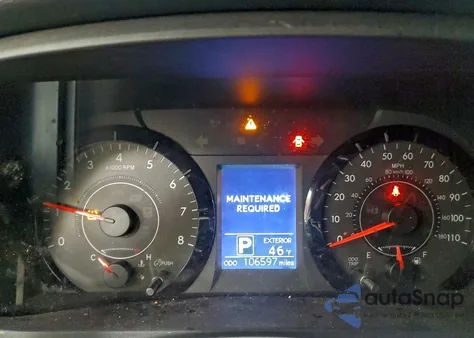 2015 Toyota Sienna Le z USA, uszkodzony, nr VIN 5TDKK3DCXFS594644